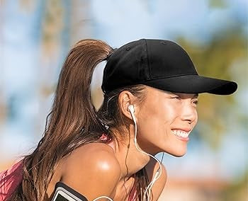 Magnetische Ponytail Cap – Stylische Basecap mit Zopföffnung